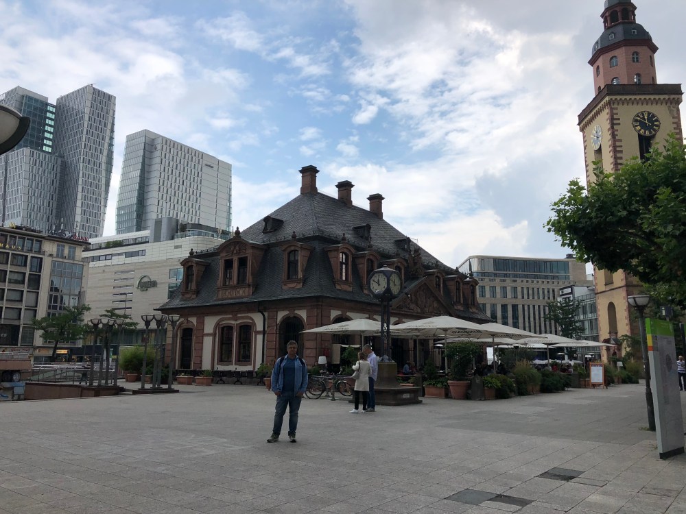 BF0686E8-7CC4-487F-A513-179D622B63D0