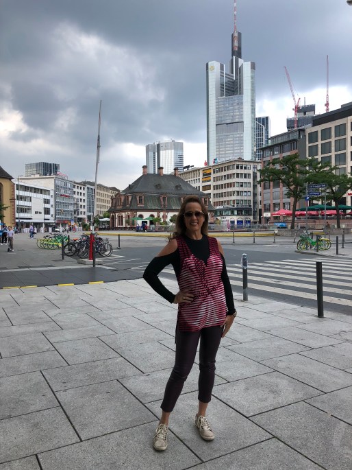 E96004E3-BFB4-4014-8BDB-8D580FA41550