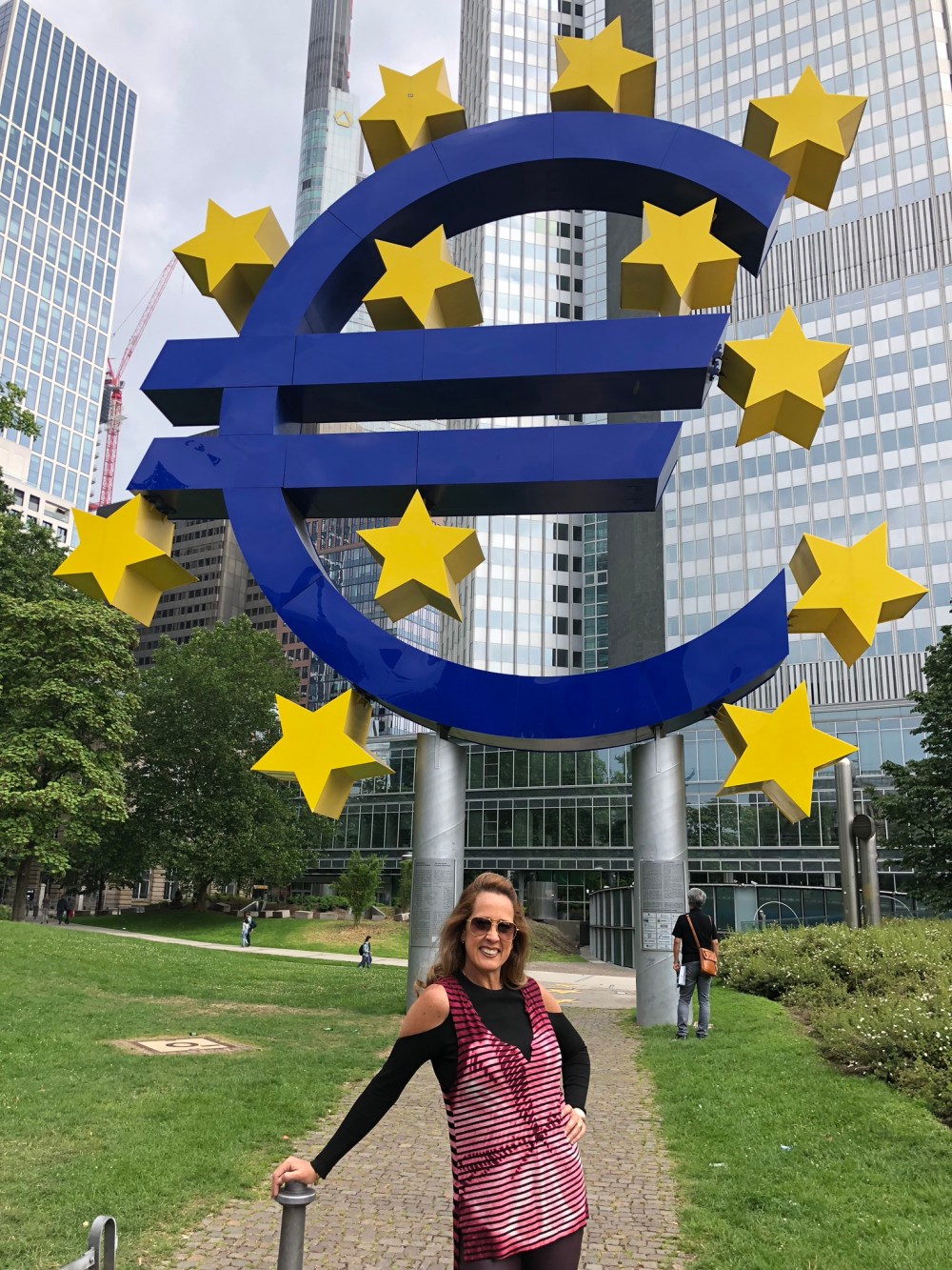 EF779978-96C8-4D2F-BC14-BF0B6B4756F3